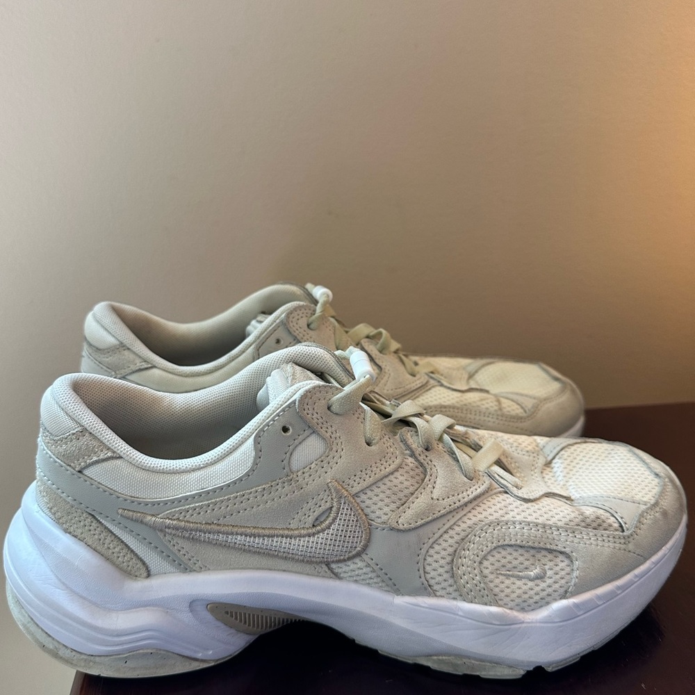 Nike AL8 Sneakers - Picture 5 of 9